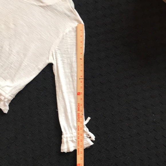 Free People long sleeve crop top cinch ruffle wrist & bottom - Picture 11 of 15